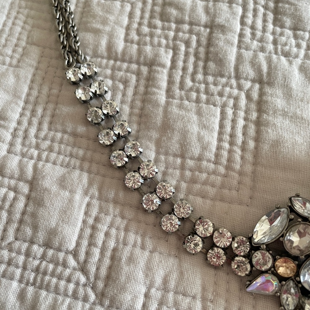 Vintage Rhinestone statement Necklace - Picture 6 of 10